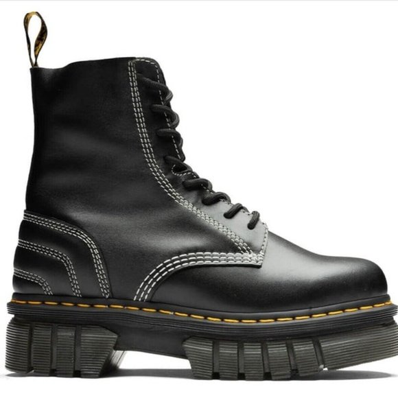 Dr. Martens Audrick 8I Quilted Lux Platform Boots - Women's US Size 6NEW - Picture 2 of 9